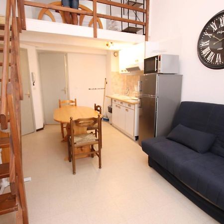 Charmant Appart 4 Personnes Plein Centre Riez Exterior photo